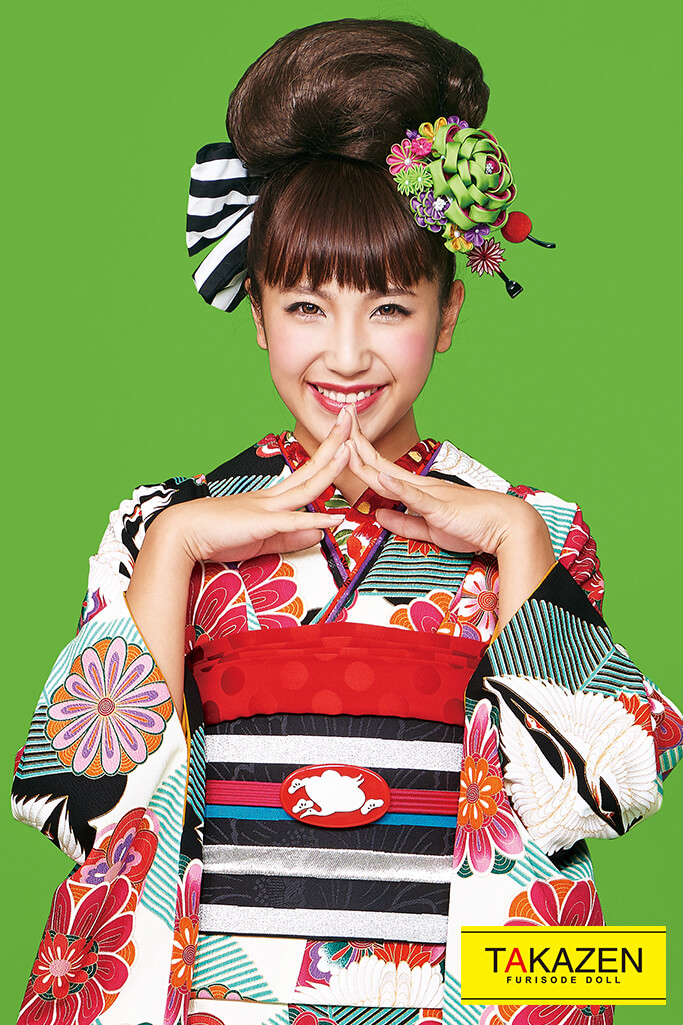 大正ロマン 白/赤/黒 鶴柄 人気 個性的 おしゃれ振袖 目立つ