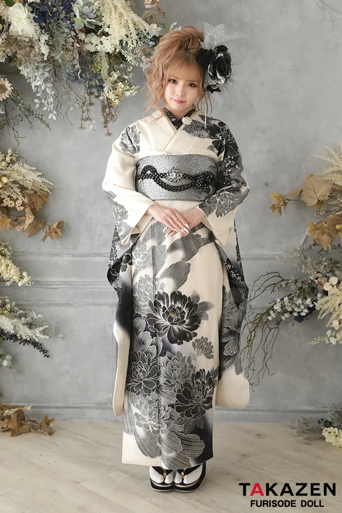 モード 白/黒/シルバー(銀色) 牡丹柄 花魁風 渋い かっこいい系振袖