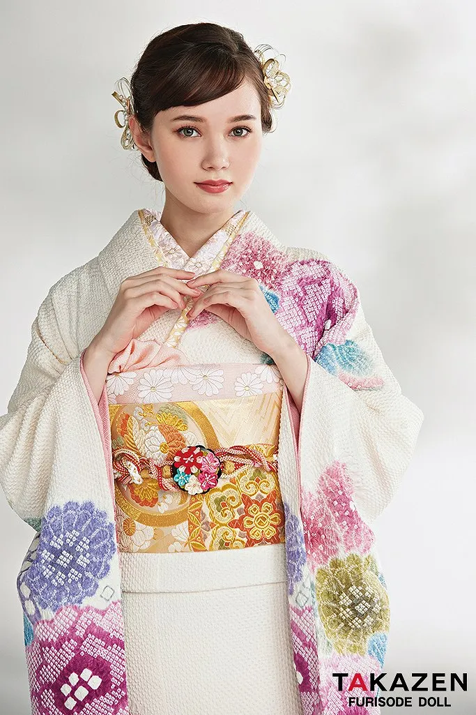 王道古典柄の中でもひと際目立つ個性派古典✨｜成人式振袖・卒業式袴