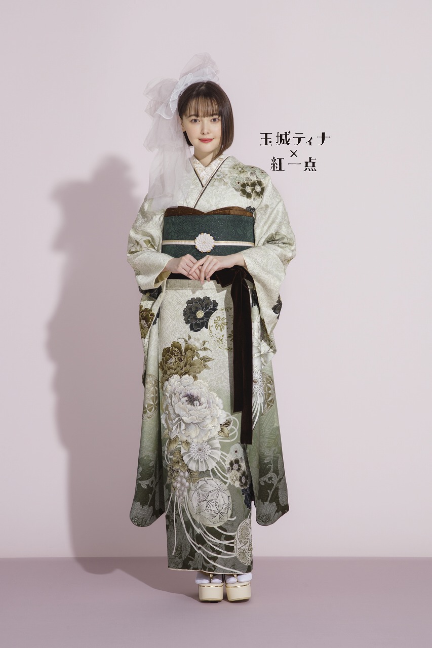 玉城ティナ×紅一点ブランド振袖 くすみグリーン/緑/ダスティーカラー