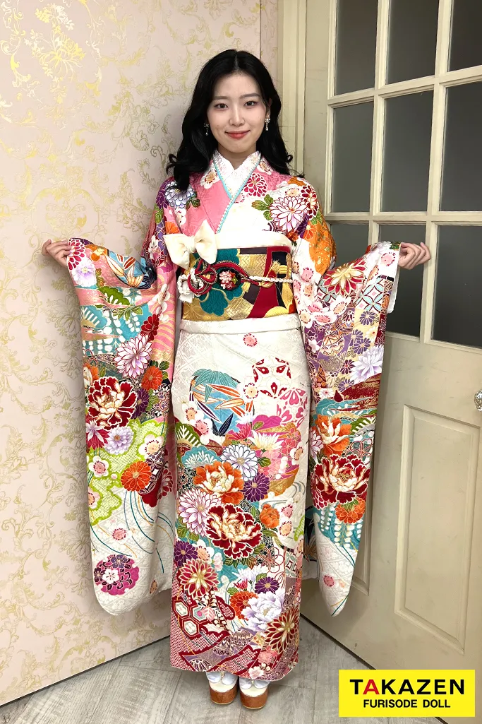正統派古典 白/ピンク 牡丹柄/琉球柄 紅型 カラフル おしゃれ 個性的