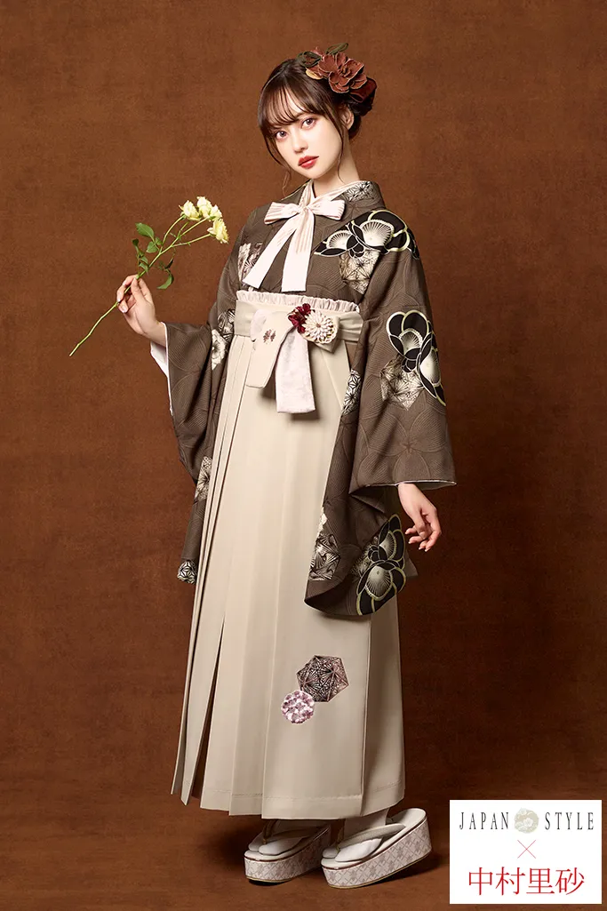 ブラウン(茶色)の袴レンタル｜卒業式の袴レンタルならTAKAZEN、世界