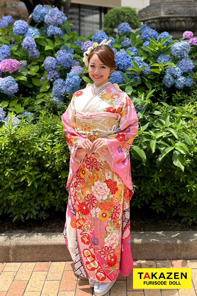 正統派古典 白/ピンク 華やか 可愛い 大人っぽい ピンクコーデ 古典柄