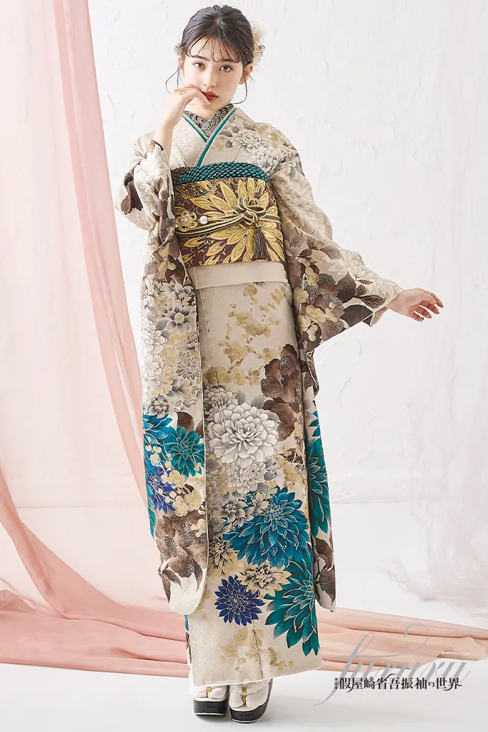 假屋崎省吾ブランド振袖 正統派古典 ベージュ/ブルー 大人っぽい