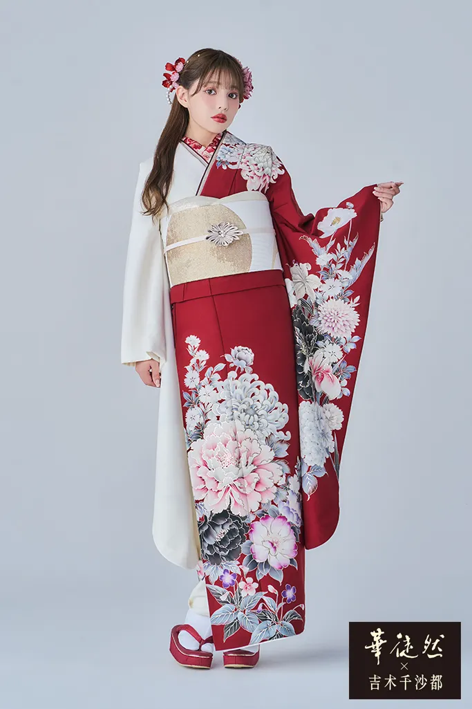 華徒然×吉木千沙都ブランド振袖 赤/白/紅白 古典柄 上品 大人っぽい