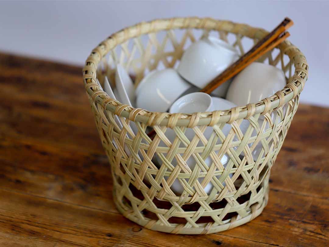 わらび細工の籠 - 竹虎四代目がゆく！