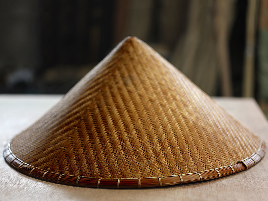 これぞ日本製！真竹で編まれた国産竹笠 - 竹虎四代目がゆく！