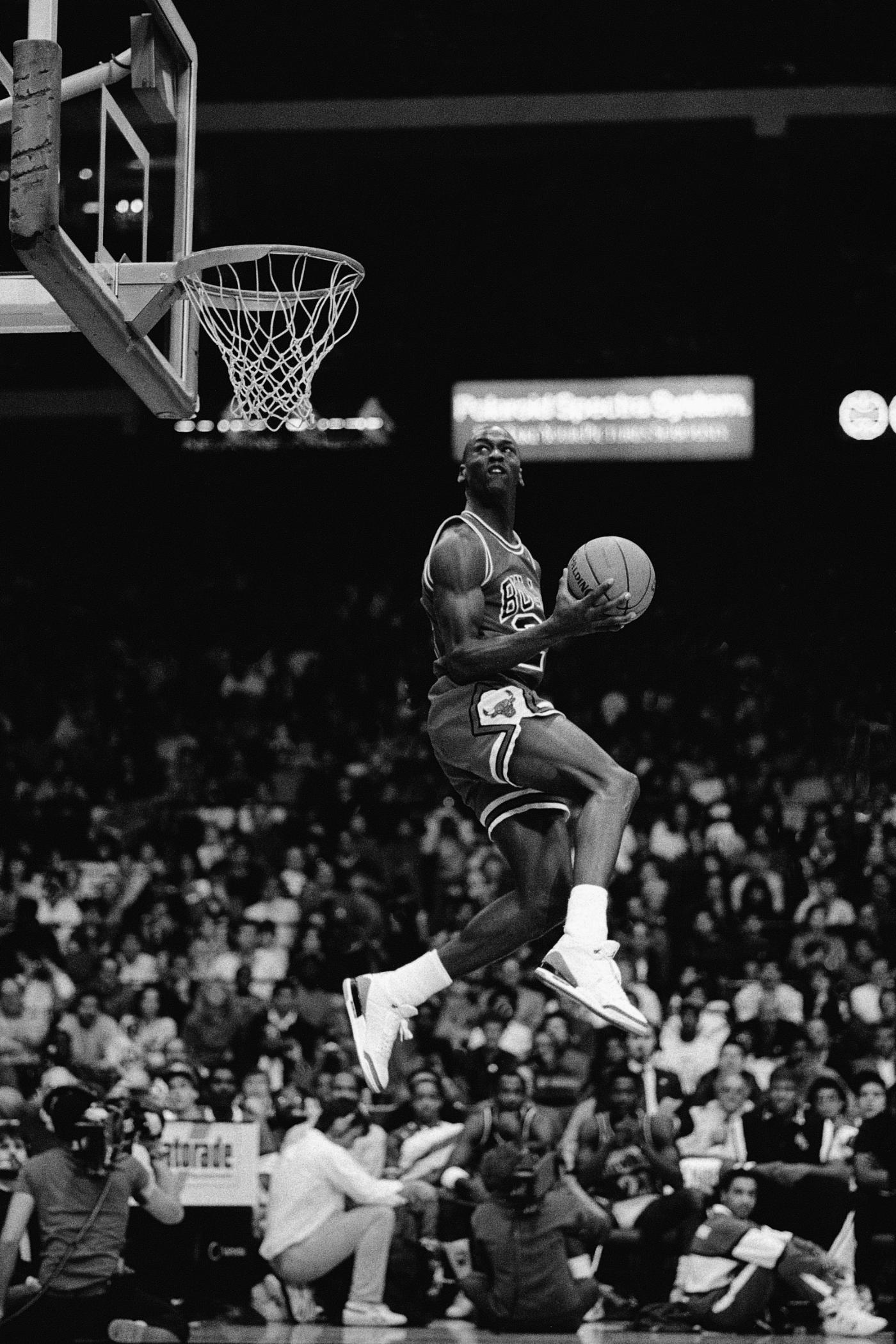 Michael Jordan - 1988 Slam Dunk Contest - Basketball GOAT Poster