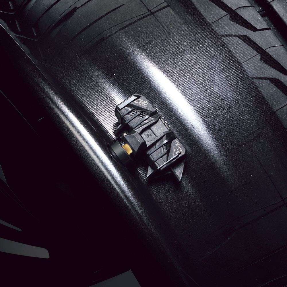 ポルシェ タイカンの「TPMS 空気圧センサー」について - ブログ