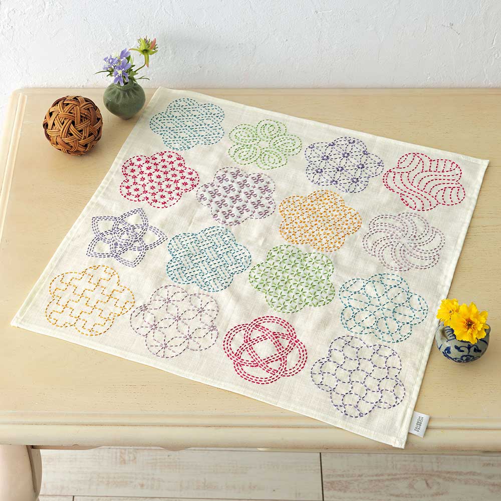 ホビーラホビーレ 刺し子のマルチクロス［花模様］: キット｜手づくり