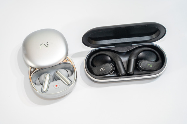 オープンイヤーで周囲の音を聞きながら録音できるAIイヤホン「viaim