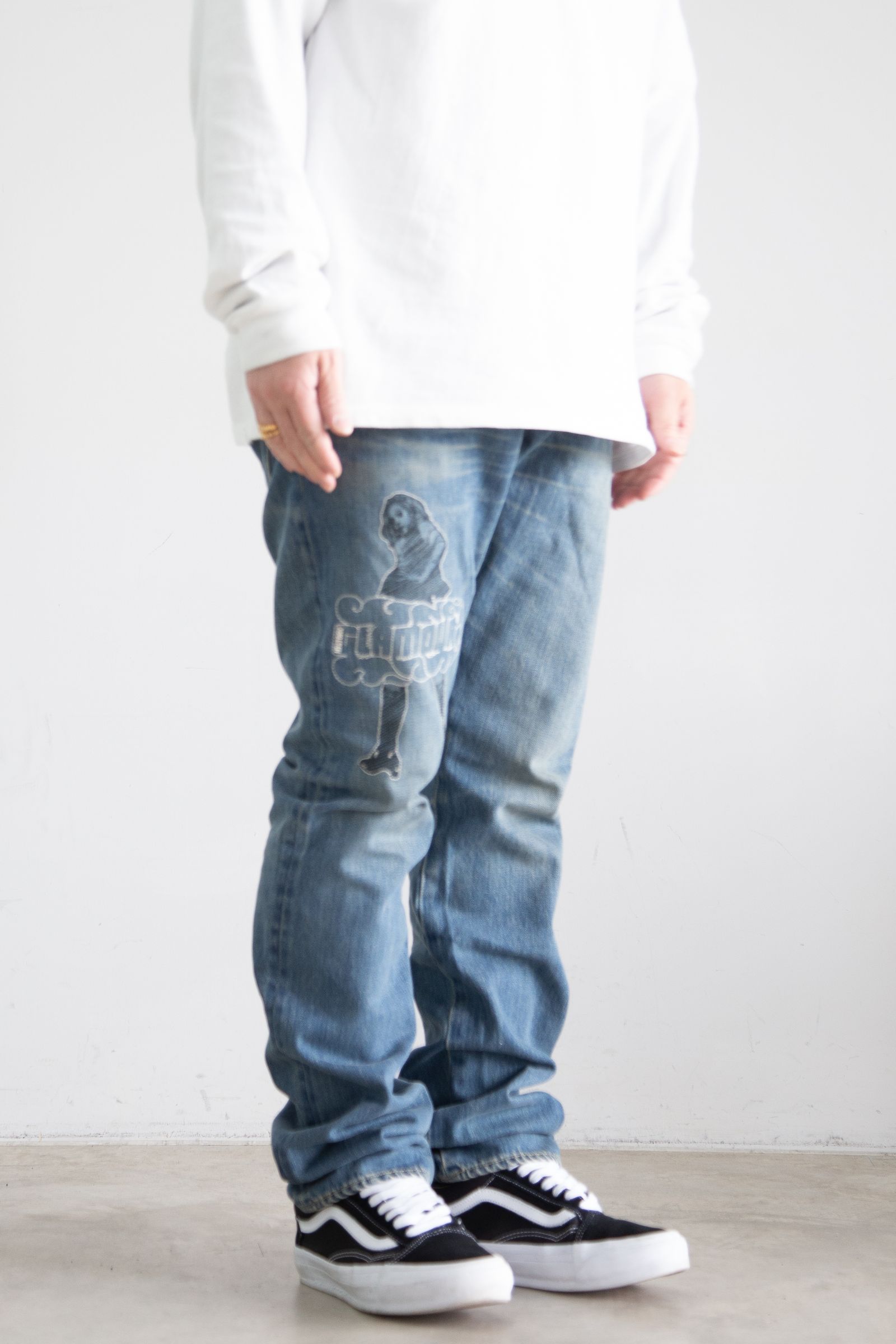 HYSTERIC GLAMOUR - VIXEN GIRL刺繍 スリムストレートデニムパンツ