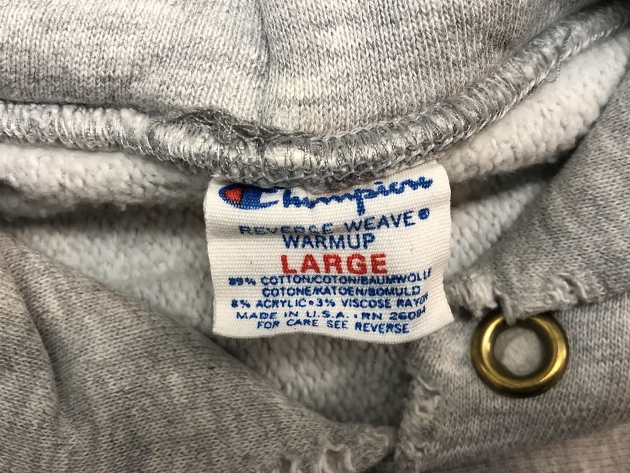 人気ヴィンテージアイテム】Championより80年代”BROWN”プリント