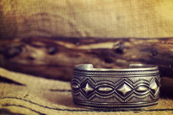 NAVAJO/ナバホのバングルが入荷しました！[2016.08.27発行]｜トレ