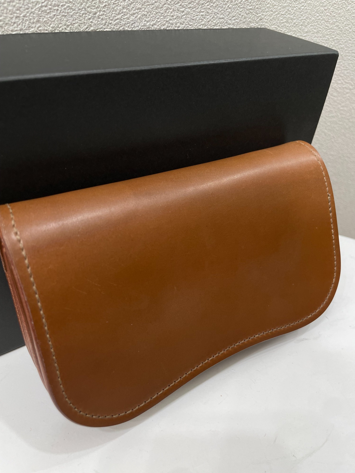 老舗レザーブランド【LAST CROPS/ラストクロップス】 より、BLISTER(M