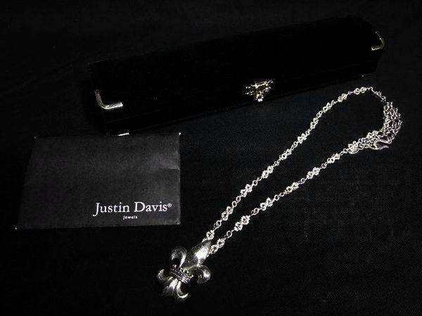 Justin Davis ジャスティンデイビス》昨日に続いて ユリ・クラウン