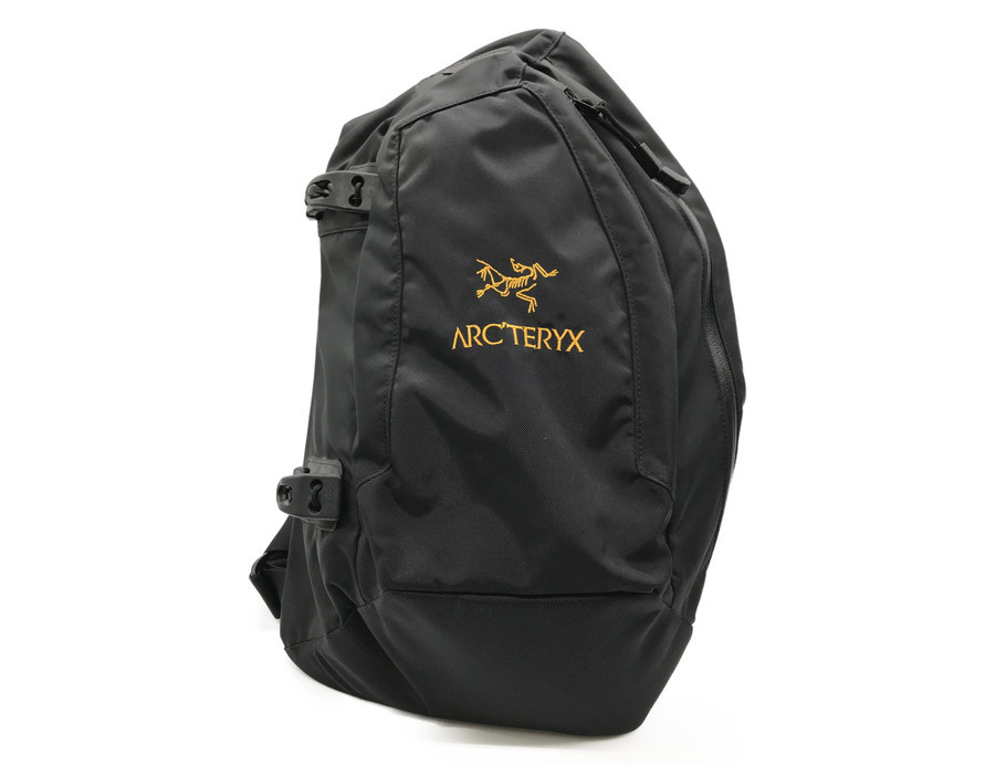 人気ブランド【ARC'TERYX/アークテリクス】クイバーワンショルダー