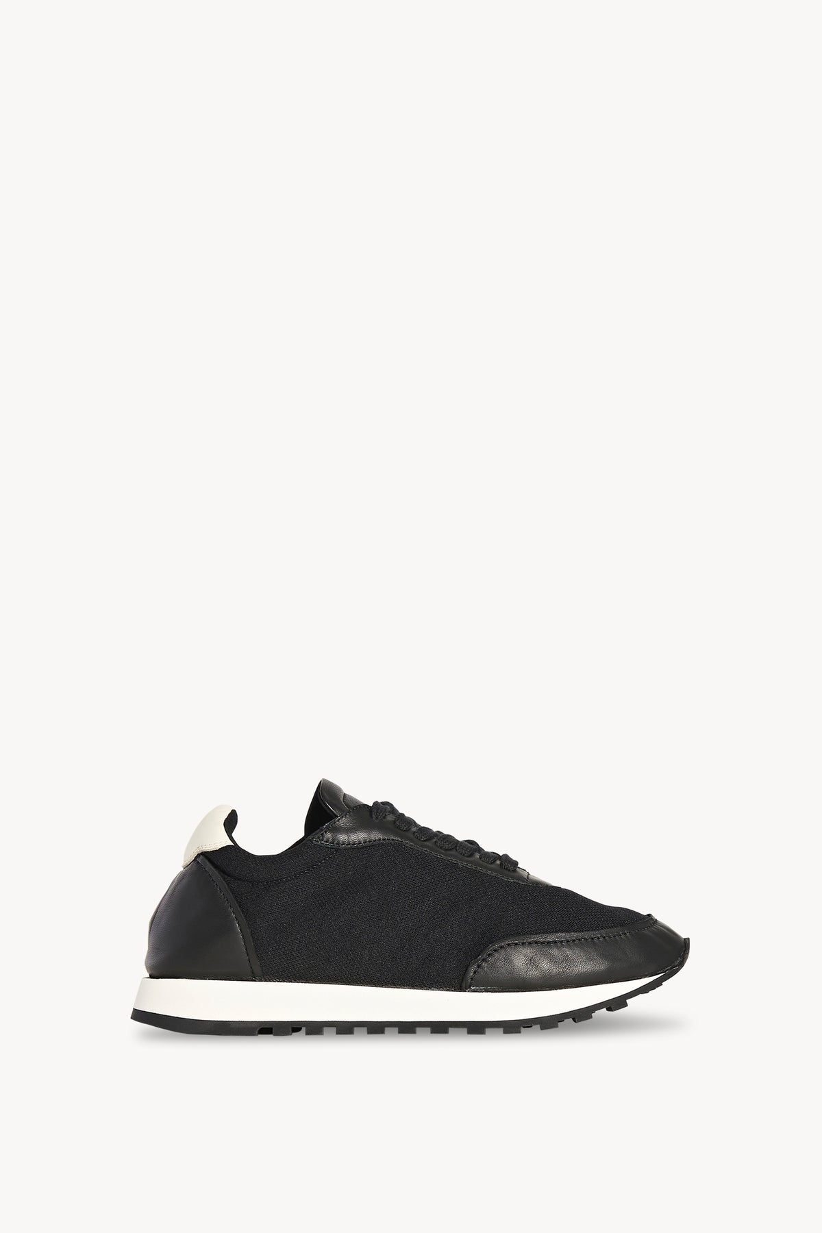 Owen Runner Black – The Row