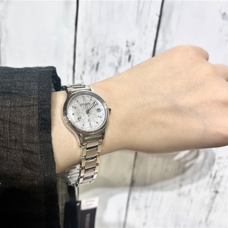 xC】白蝶貝と太陽の輝きが美しい◎オフィス映えする限定モデルのご紹介