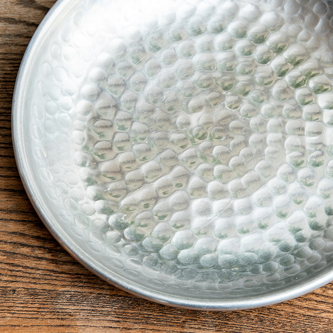 4個セット】槌目仕上げのラウンドターリー アンティーク調のアルミ皿