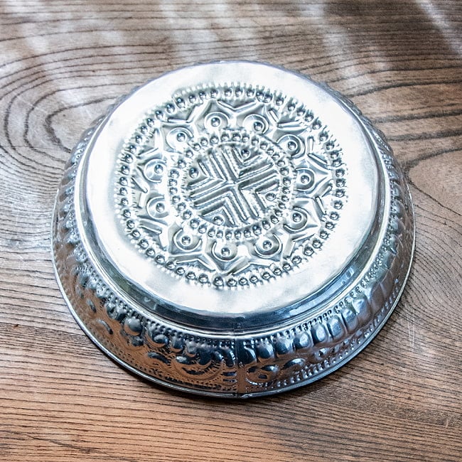 バリのアルミ細工 ラウンドトレイ お盆 20cm の通販 - TIRAKITA.COM