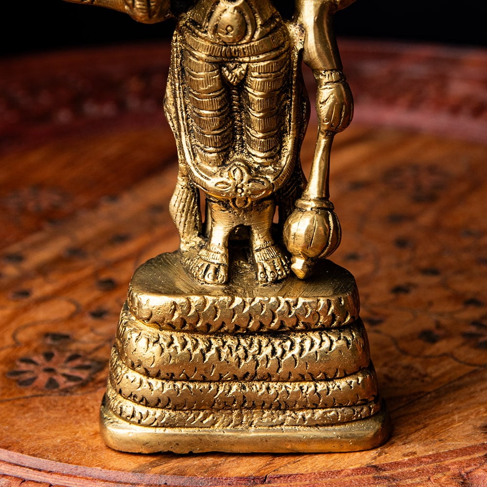 ナーガ（蛇神）に守られた ヴィシュヌ 高さ17cm の通販[送料無料