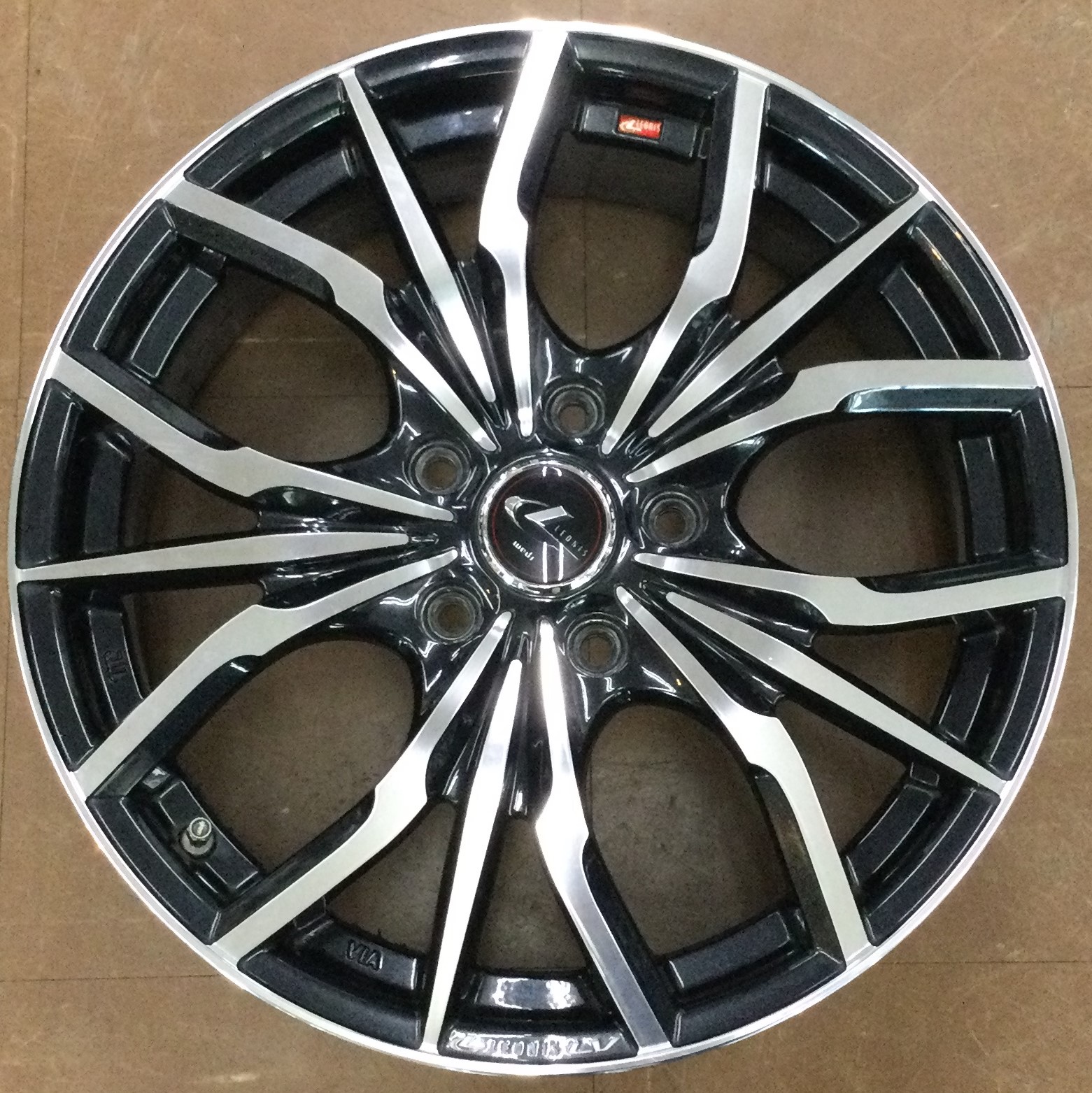 alt2661 中古 トヨタ 40系アルファード Zグレード純正 18インチ アルミ