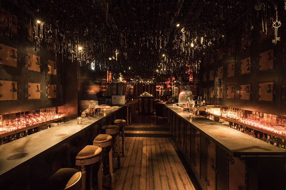 Cafe&Bar Tir na nÓg |銀座にある妖精達の楽園