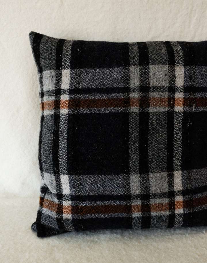 シェットランドチェッククッション | TRUCK FURNITURE