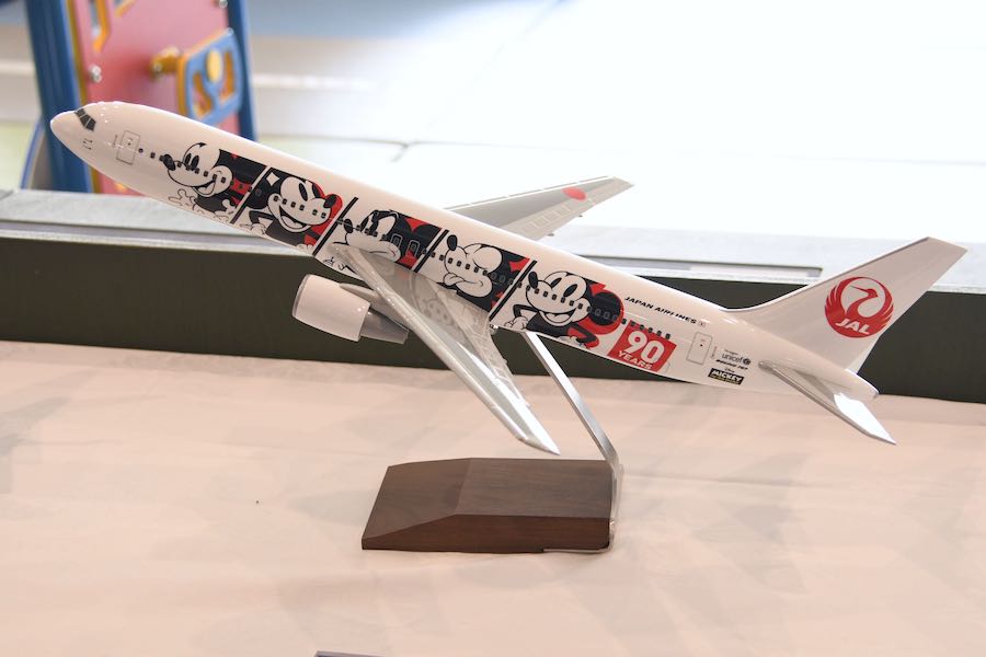 ディズニー塗装機「JAL DREAM EXPRESS FANTASIA 80」、周遊チャーター