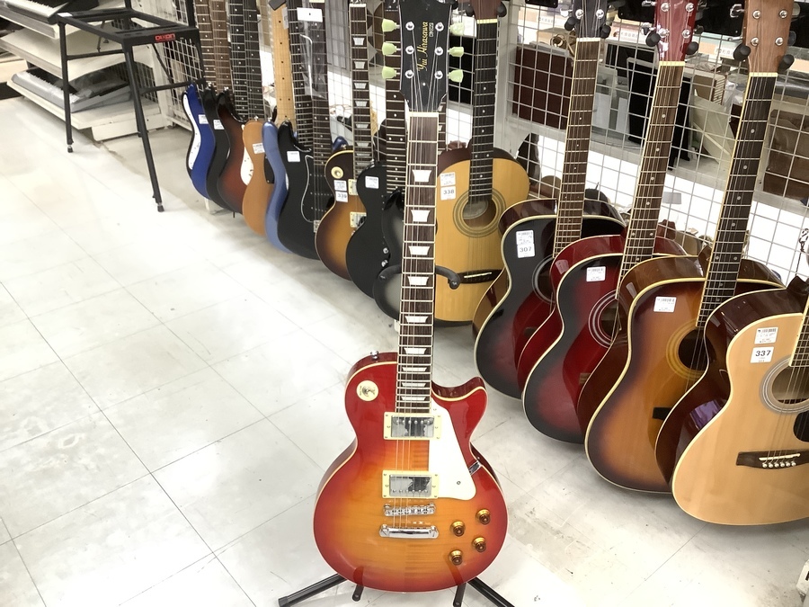 けいおん！平沢唯モデルのエレキギターを紹介します！！【練馬店