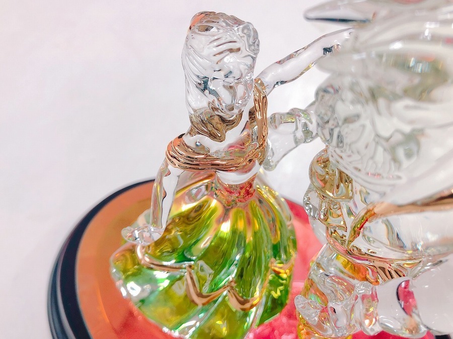 Disney】キラキラ輝く美女と野獣ガラスフィギュアが入荷致しました