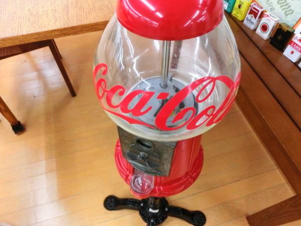 ﾚﾄﾛでﾎﾟｯﾌﾟ！ｺｶ・ｺｰﾗｶﾞﾑﾎﾞｰﾙﾏｼｰﾝ入荷です！！｜2016年03月08日