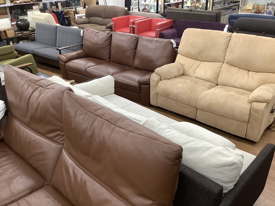 シックなお部屋に！ おしゃれソファーが入荷しました！【八尾店