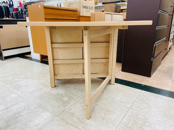 IKEA（イケア）のバタフライダイニングテーブル展示中！！【大和店