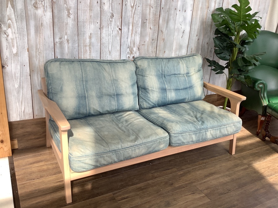 WTW（ダブルティー）】西海岸スタイルの2人掛けソファ（TISMO 2P）が