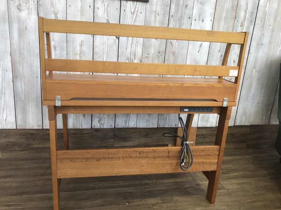 飛騨産業】無垢材天板を使用したやさしい学習机（beginシリーズ）が