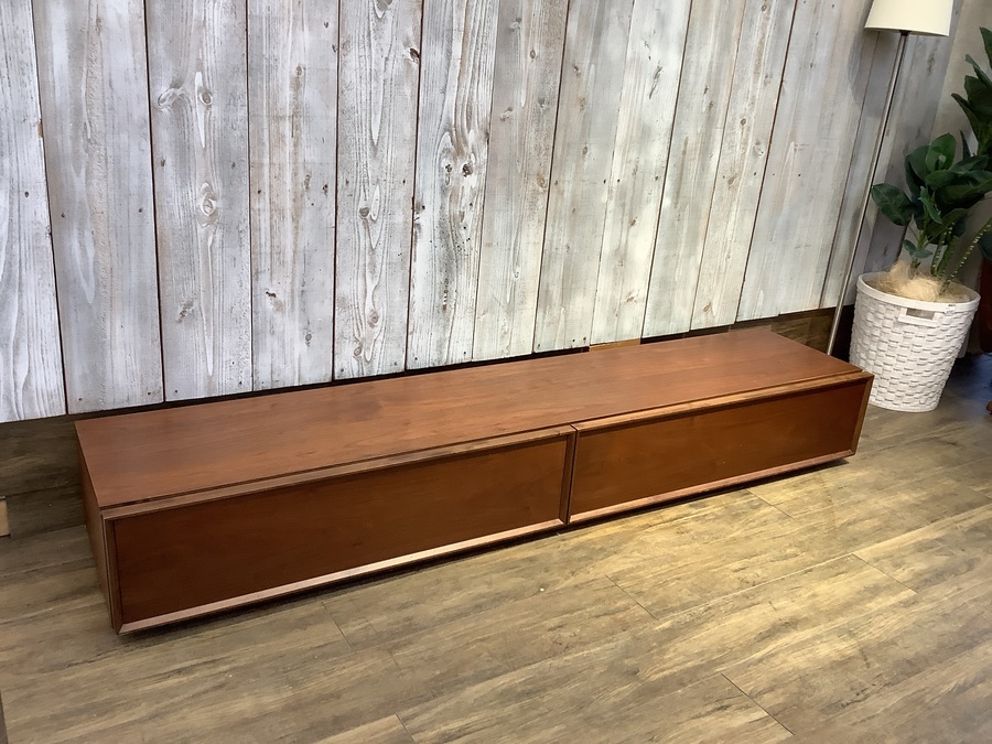 ACTUS（アクタス）】幅200cmの大型テレビボード（RIMO2）が入荷しま