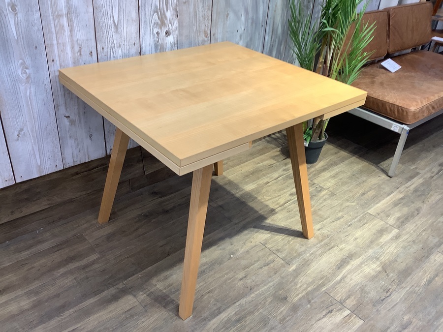 IDEE（イデー）】すでに廃盤となっている貴重な伸長式ダイニング