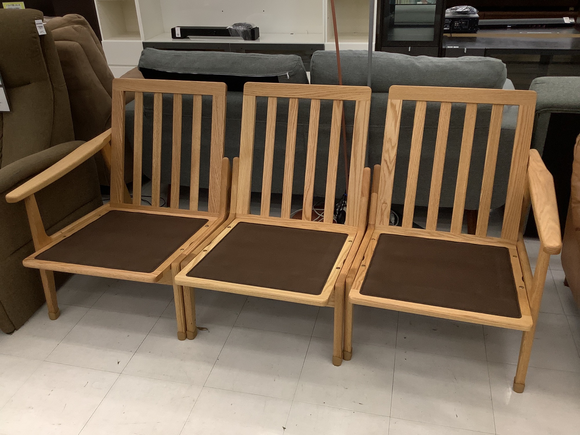 新入荷情報】デザインや機能性、そして存在感溢れる逸品！マルニ60