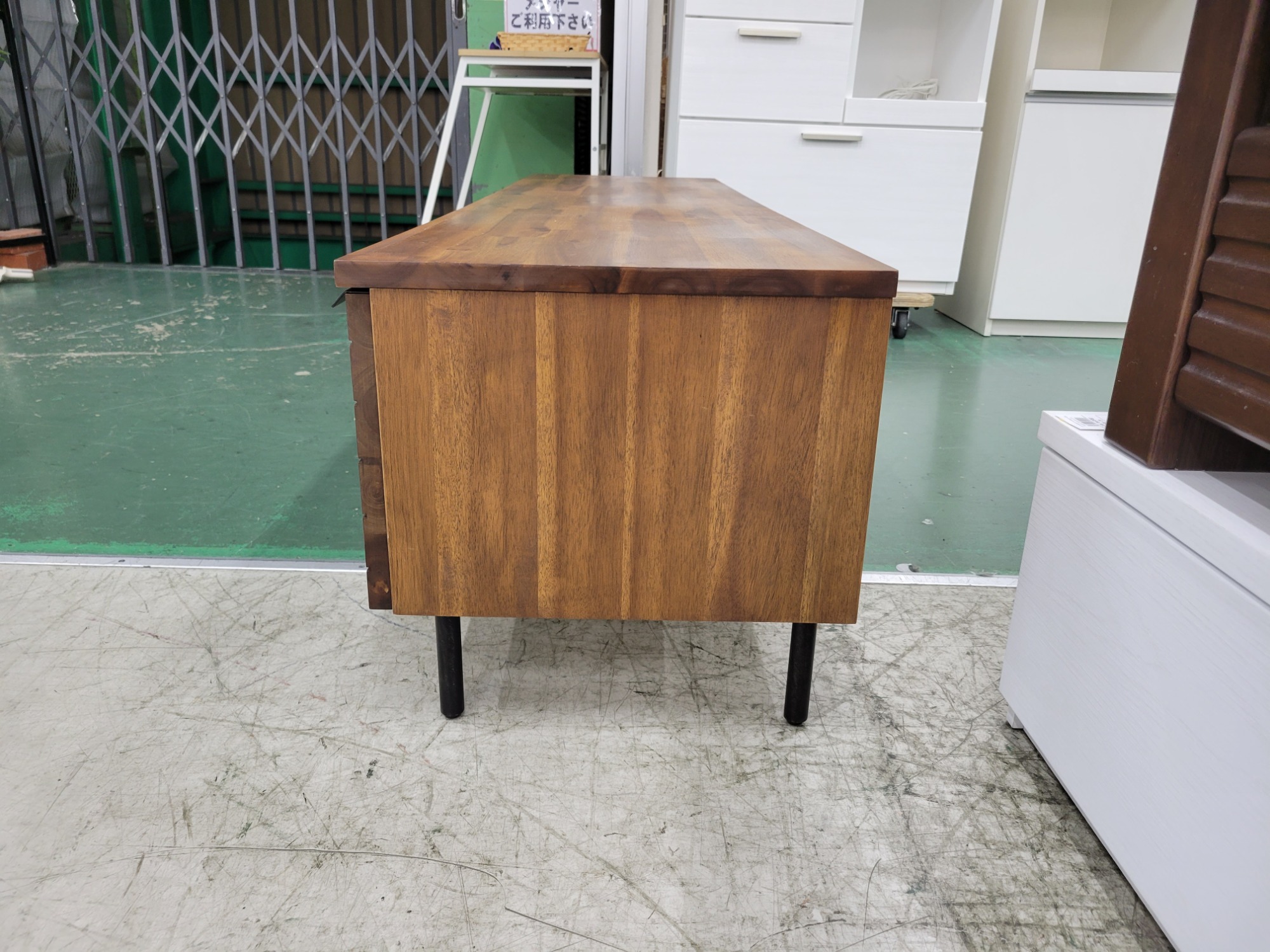 中古家具地域最大級！】UNICO(ウニコ) SWELLAシリーズ テレビボードが