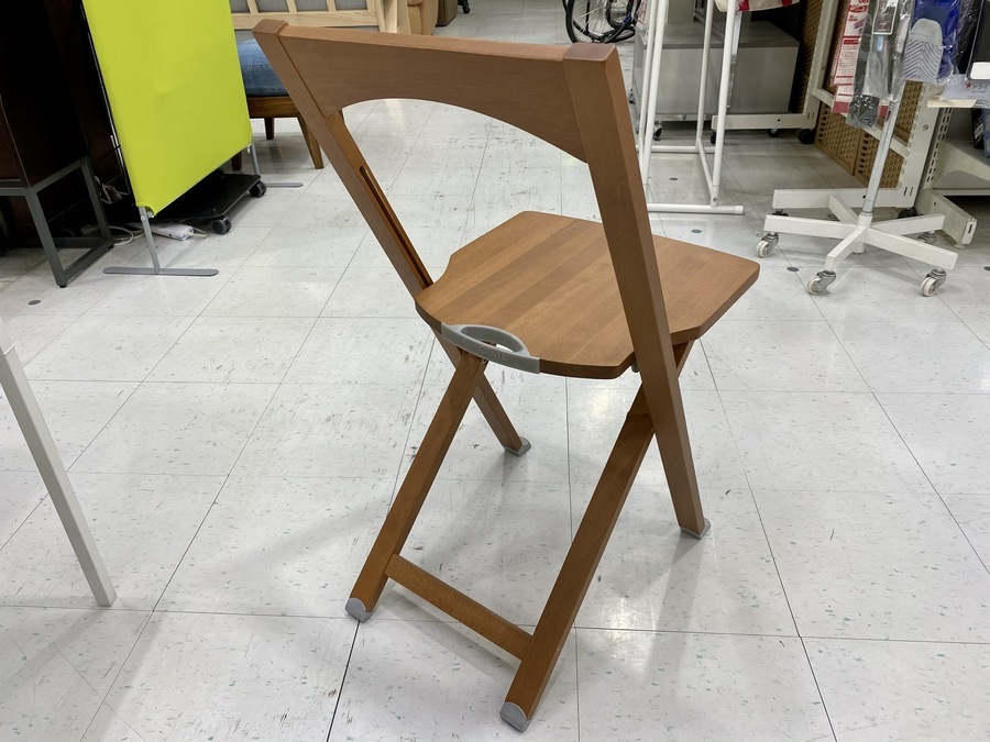 CALLIGARIS(カリガリス)の折りたたみチェアー【Olivia】を買取入荷致し