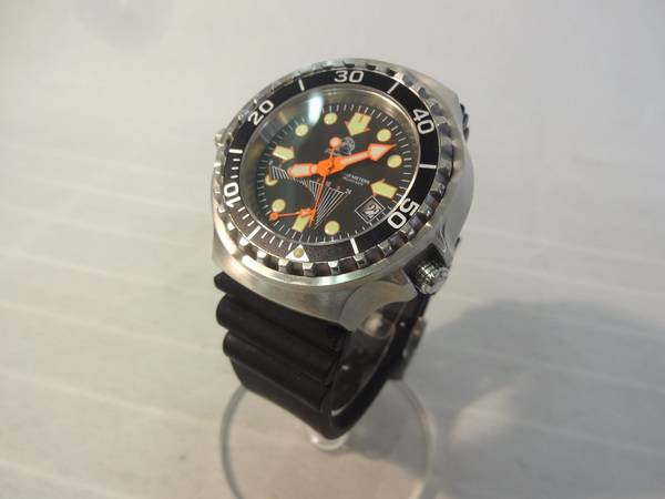 tauchmeister(トーチマイスター) T0077 ダイバーズウォッチのご紹介