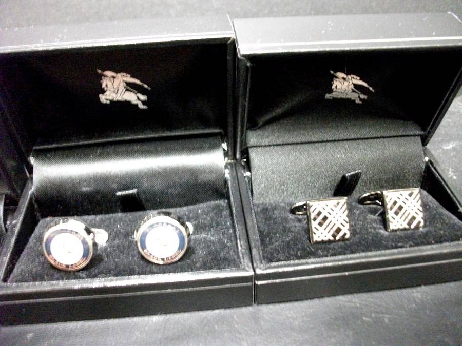美品！！BURBERRY BLACK LABELのカフスボタン・タイピン買取入荷しま