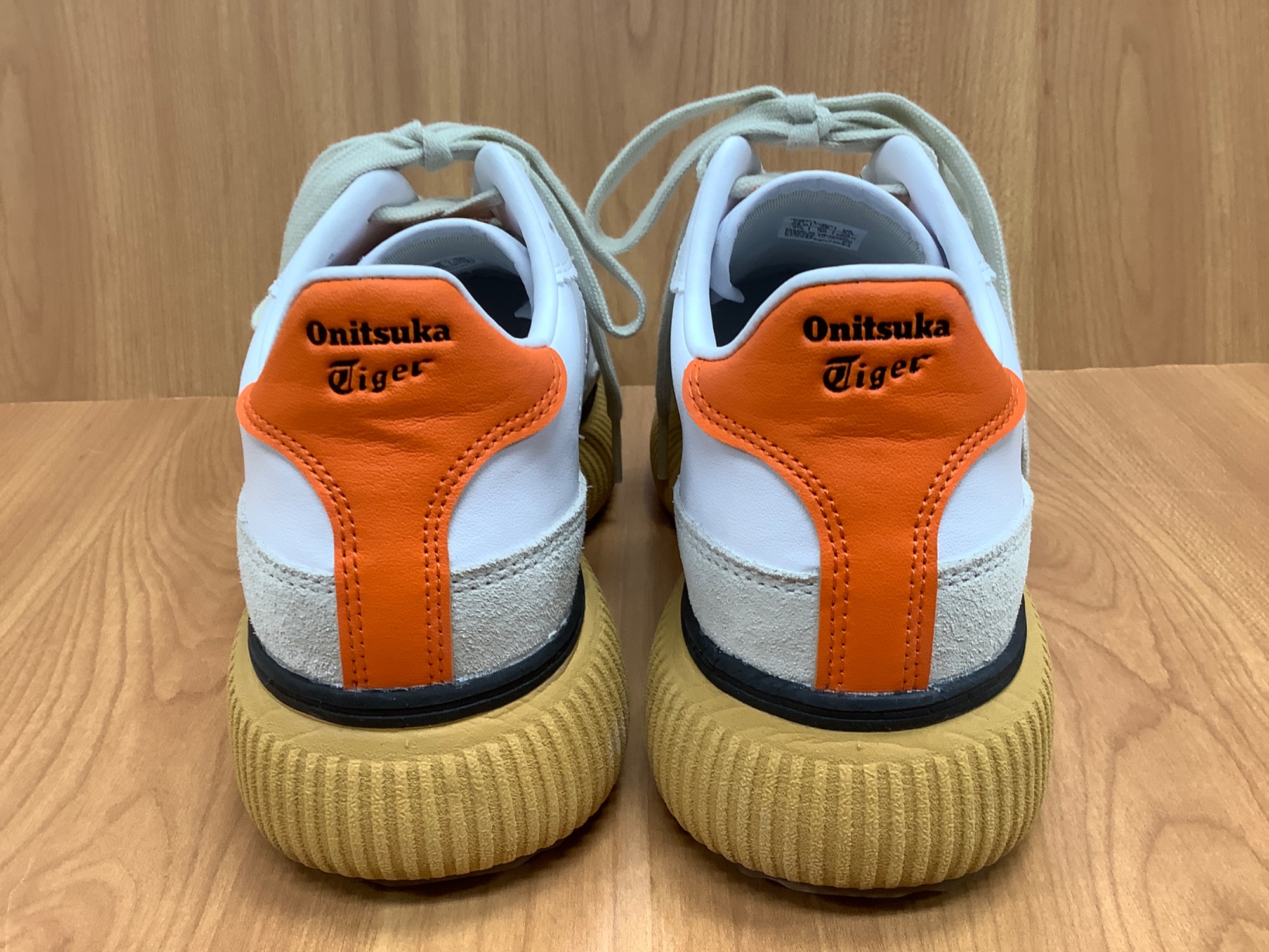 美品スニーカー入荷！】Onitsuka Tiger（オニツカタイガー）より