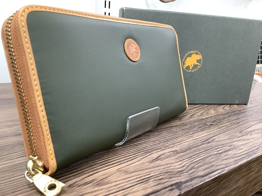 美品!!】HUNTING WORLD/ハンティングワールドの長財布 入荷致しました