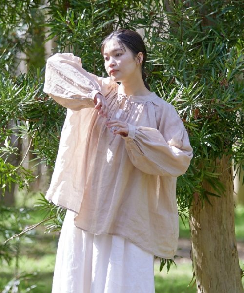 ラミーツイル2WAYギャザーブラウス 綿やリネン 天然素材のナチュラル