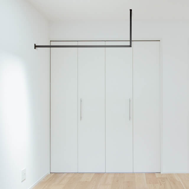 森田アルミ工業 L型-オーダーカット KAC99L-BK ブラック 天井付け