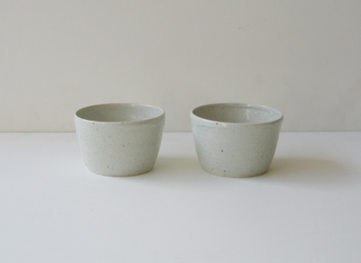 伊藤 環 茶碗 飯碗 おちゃわんです🥢 素朴な雰囲気です . 伊藤環 淡香釉平メシ碗・柞灰