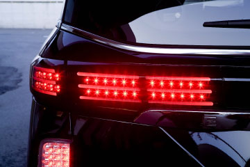 E52エルグランド専用 ジュエルLEDテールランプ | Valenti Japan